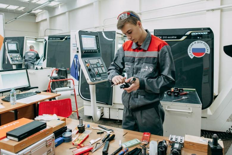 Ростсельмаш поможет обучению 1,7 тысячи будущих специалистов